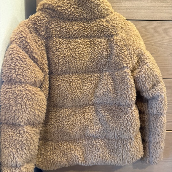 Patagonia Women's Cozy Brown Teddy Jacket - Picture 8 of 8